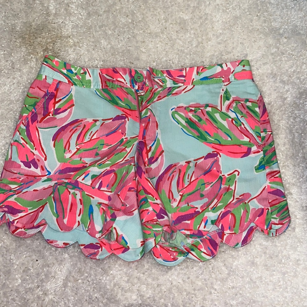 lilly pultzier scallop shorts